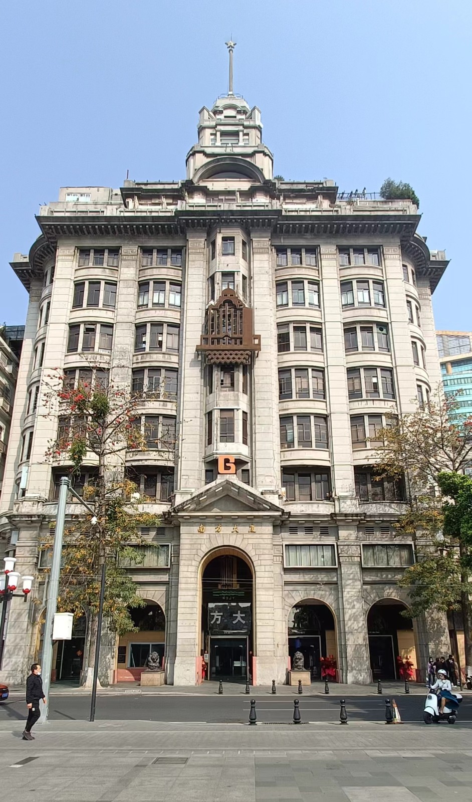 出租广州市荔湾区西堤二马路28号（沿江西路49号）南方大厦电子数码商城8F039