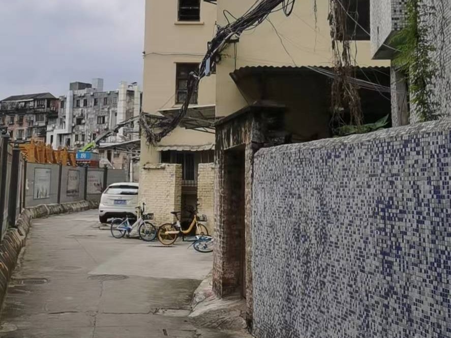 出租广东省广州市海珠区同福东路和平里14号403房
