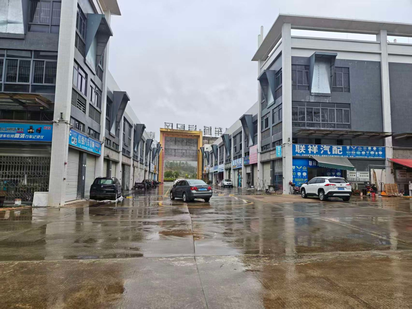 出租河源市源城区源西片区严子松路南面、西环路东边一通汽车城C2栋C2-24