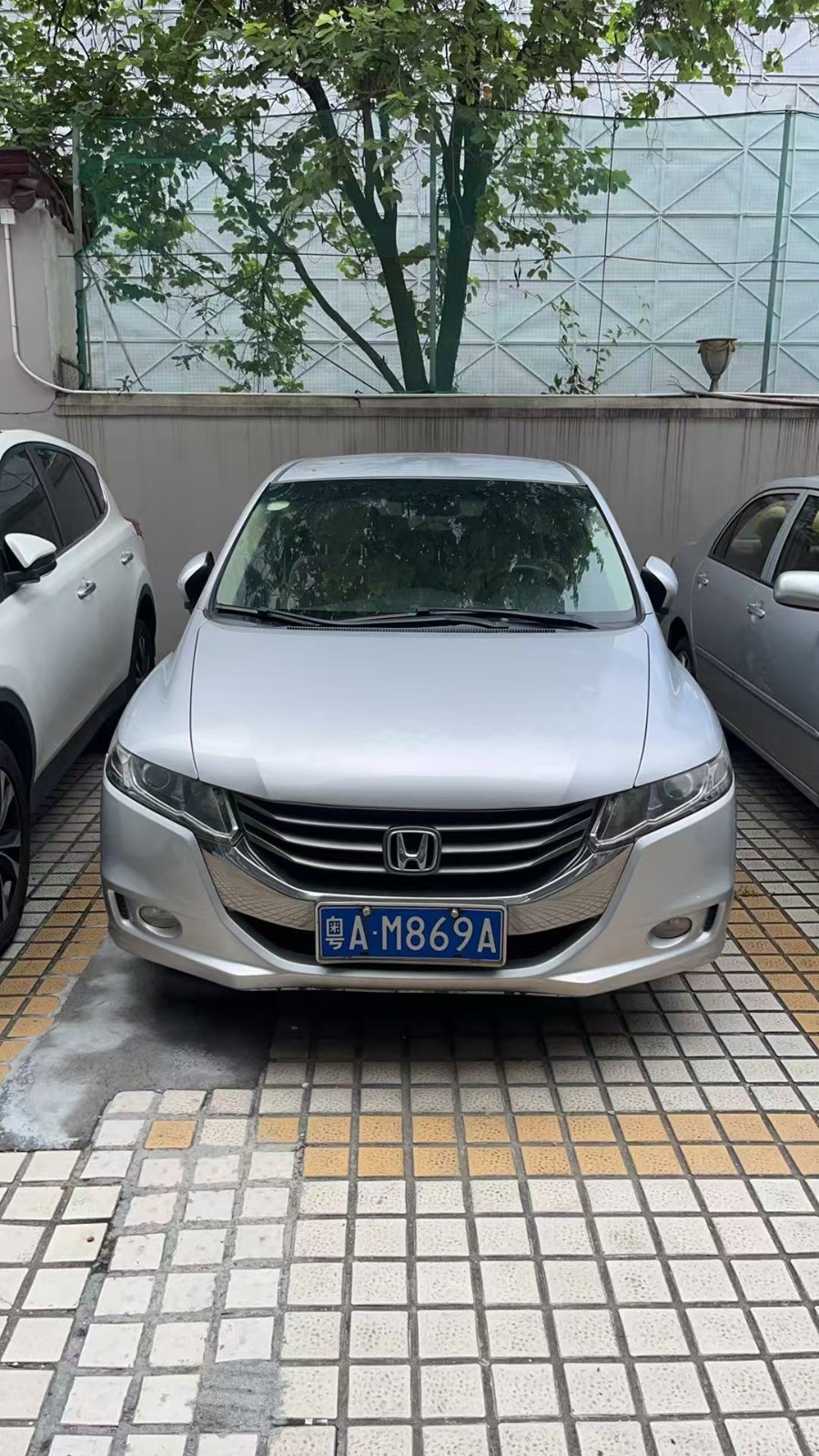 [广州市]转让奥德赛牌机动车一辆（原车牌：粤A M869A ）