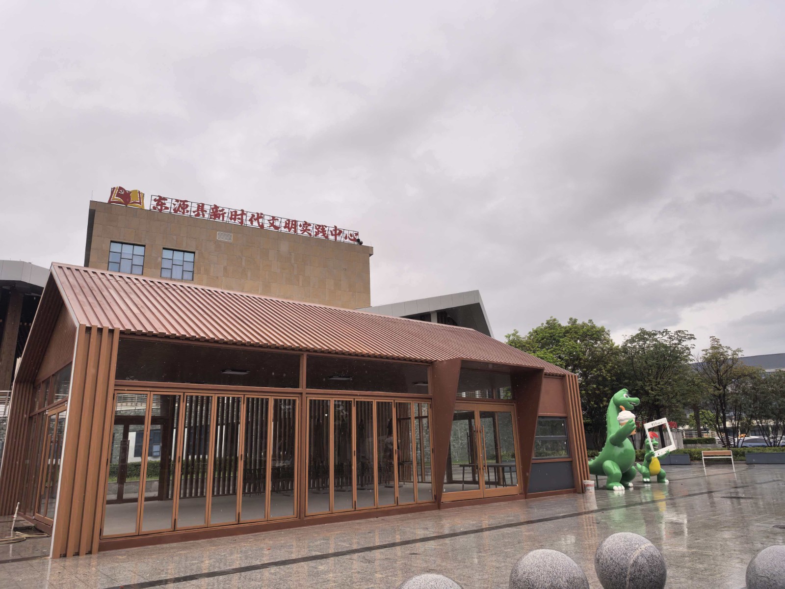 出租河源市东源县行政服务中心门口轻食餐厅