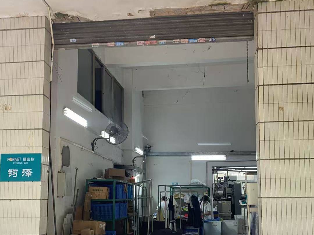 出租广州市天河区东圃车陂路黄洲工业区大院内自编2号第一层西边