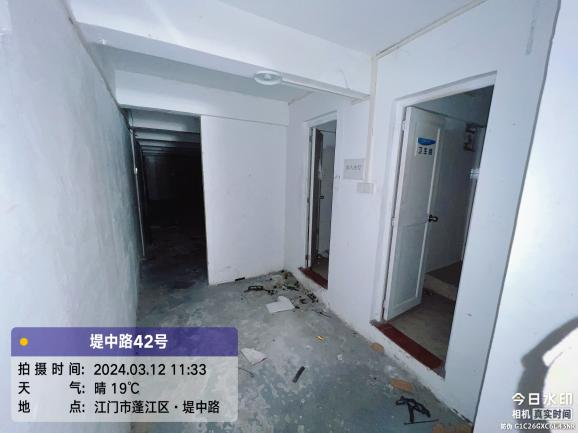 堤中路42号首层、阁楼、二层