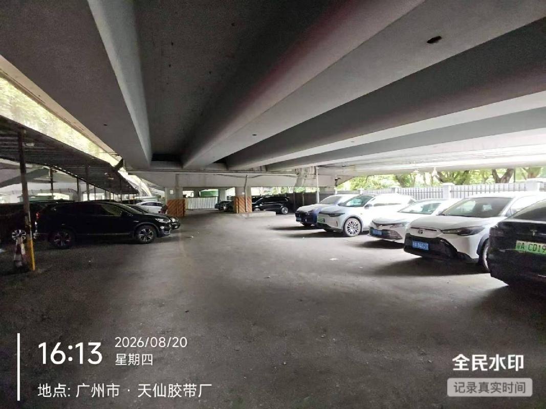 出租广州市海珠区龙潭立交西往东跨线桥以东桥下空间场地项目